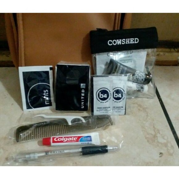 Toiletry Bag United Airlines Business First Tan - Picture 4 of 5